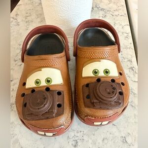 Mater Crocs